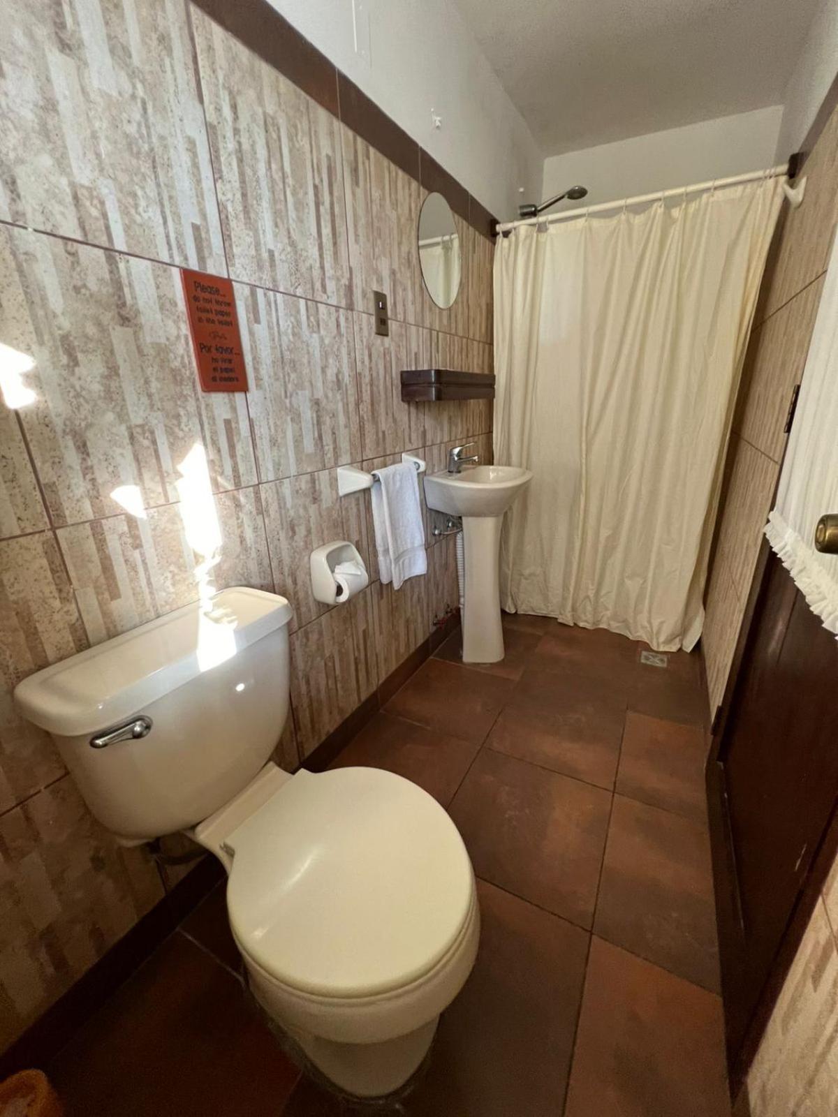 סוקרה La Culta Centro Cultural Y Hostal מראה חיצוני תמונה
